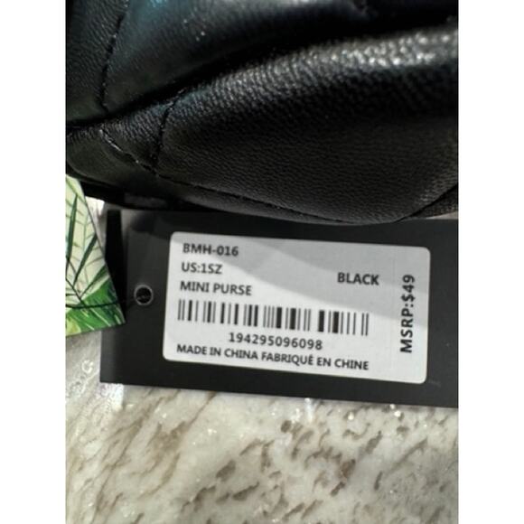 NEW Badgley Mischka Black Chain Quilted Chained Crossbody Mini Purse - Picture 8 of 8